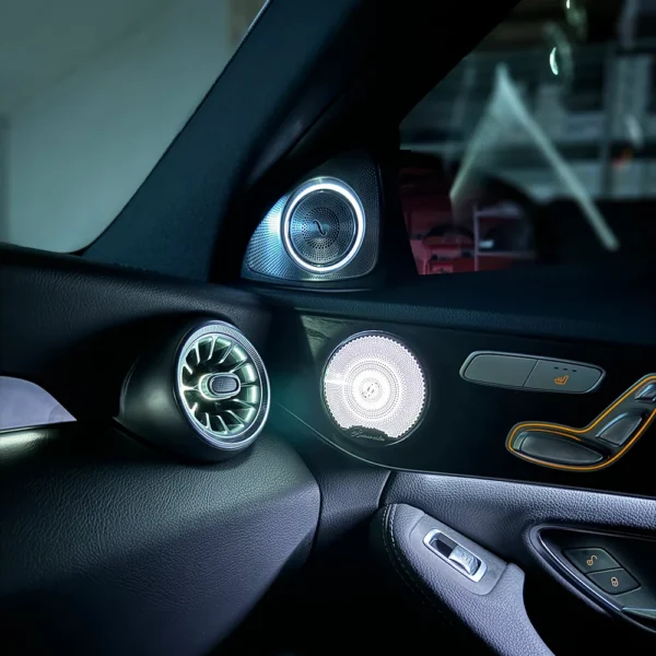 Mercedes-W205-class-3D-speaker